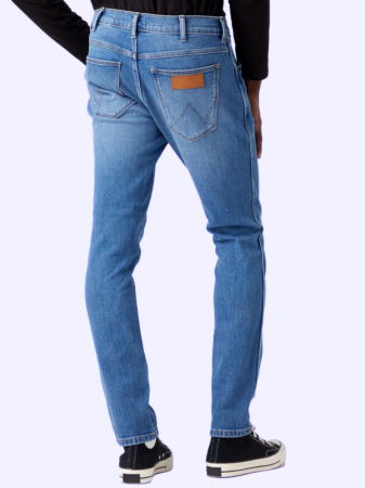 МУЖЧИНЫ - Wrangler Мужские Джинсы Чёрные LARSTON Slim Tapered
