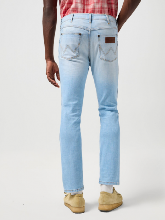 BARBATI - Wrangler Blugi Albastri Deschisi LARSTON Slim Tapered Barbati