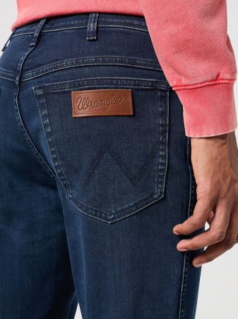 МУЖЧИНЫ - Wrangler Мужские Джинсы Wild Horse Slim