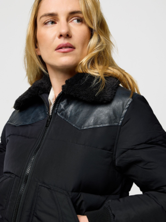 Куртки и Жакеты - Wrangler Куртка Negru Regular