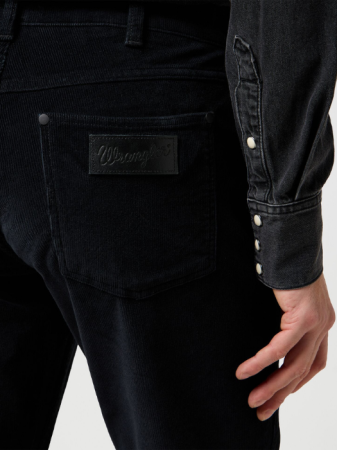 Wrangler Pantaloni Negri Regular Straight Barbati [4]