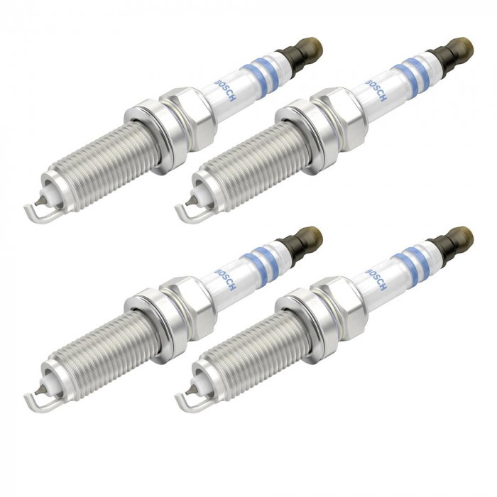 Set 4 bujii scanteie Bosch pentru Nissan Cube, Micra, Note, Qashqai, Tiida, X-Trail [1]