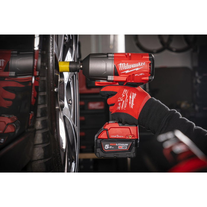 Cheie de impact Milwaukee 1/2″ 1356Nm 18V M18ONEFHIWF12-502X, ONE-KEYtm M18 FUELtm, cuplu ridicat si inel de fixare, cod 4933459727, 2 x M18 B5 acumulator, M12-18 FC incarcator, cutie HD [3]