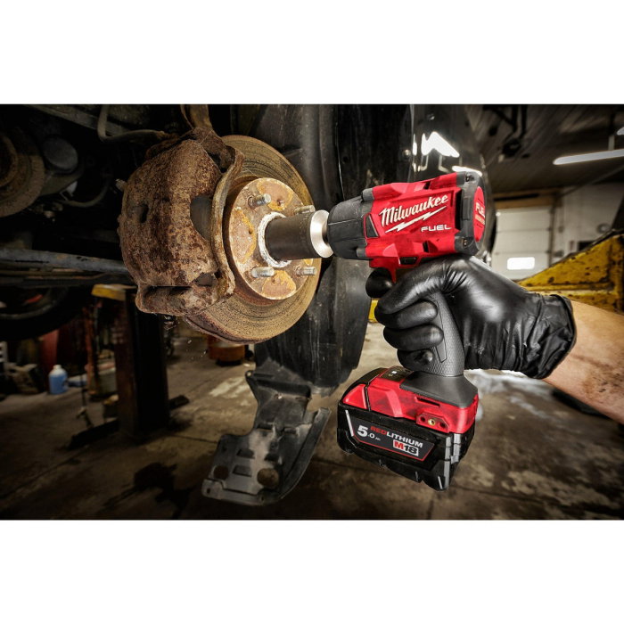 Cheie de impact Milwaukee 1/2″ 745Nm 18V M18FMTIW2F12-502X, M18 FUEL, , 2 x M18 B5 acumulator, M12-18 FC incarcator, cutie HD [2]