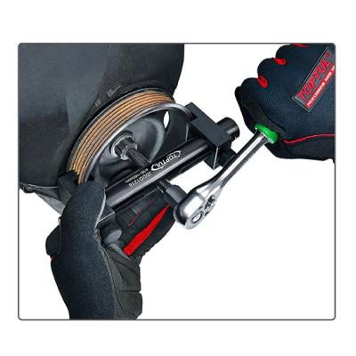 Extractor cu roti de antrenare cu nervuri [2]