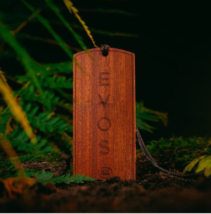 Odorizant Auto din Lemn Masiv K2 EVOS HUNTER, Parfum Fougère (Bergamotă, Geranium, Mușchi), Design Dog Tag [3]