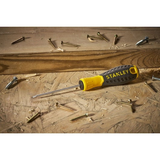Surubelnita dreapta STANLEYr Essential 3 mm x 75 mm [5]