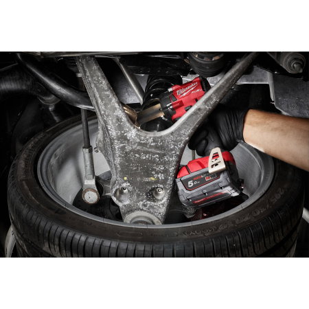Cheie de impact Milwaukee 1/2″ 339Nm 18V M18FIW2F12-502X, M18 FUELtm compacta cu inel de fixare, cod 4933478444, 2 x M18 B5 acumulator, M12-18 FC incarcator, cutie HD [3]