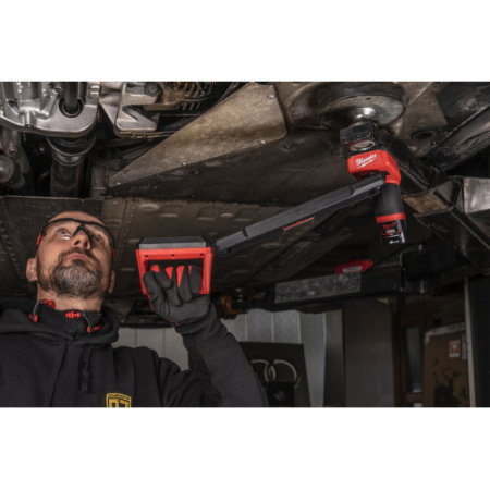 Lampa auto TRUEVIEWtm, model M12 UCL-0, 1.200 lumeni fara acumulatori si fara incarcator, in cutie de carton. [1]