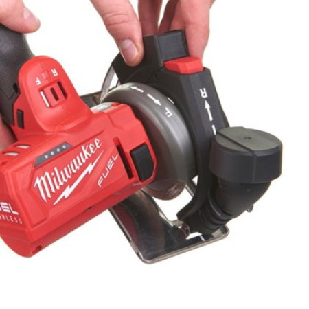Masina multifunctionala cu acumulator, model M12 FCOT-422X cu doi acumulatori de 12V cu 2Ah si 4 Ah si incarcator, 1 x disc abraziv (cod 4932464717), 1 x disc cu carbura (cod 4932464716), 1 x [2]