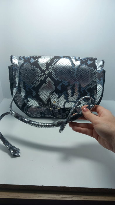Geantă unicat snake silver-albastru handmade Atelier Edition vedere frontală – Azure Shadow Titi Valenti [9]