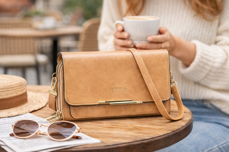 Geanta Georgina Crossbody – Elegant, Compact si Creat Special pentru Utilizare Zilnica [4]