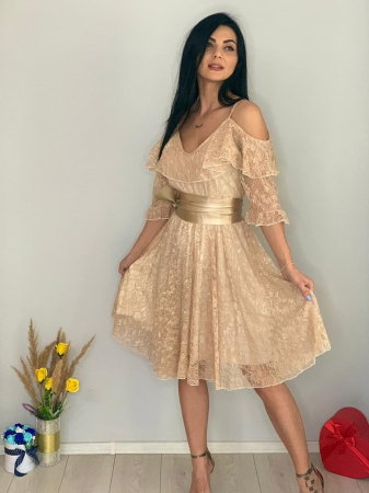 et elegant rochie din dantela si geanta Aleyna Aurie [4]