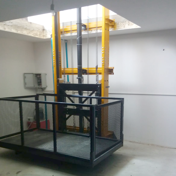 Platforma lift hidraulica industriala de marfa cu un piston lateral | TYK [5]