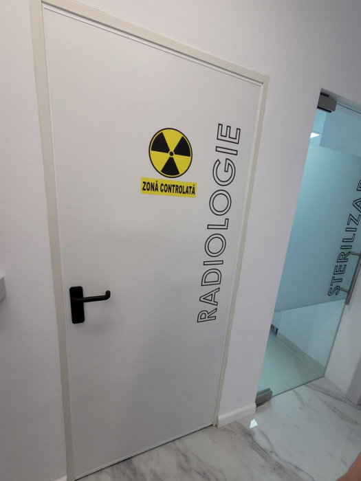 Usa metalica antiradiatii placata cu PLUMB si HDF - Alb [6]