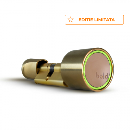img-attr
