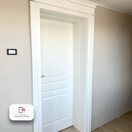 Usa de interior PORTA VIENA cu modul Retro - Pervaz de tip capitel si Cornisa [3]