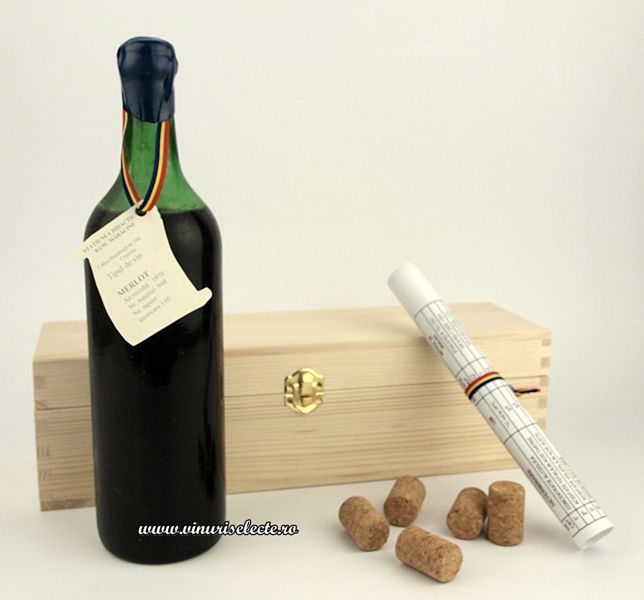 Merlot 1970 Banu Maracine in cutie lemn [1]