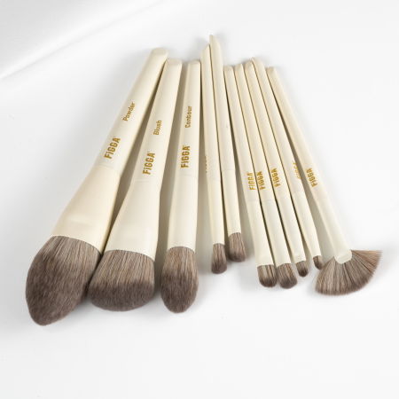 Set 10 pensule machiaj FiGGA®, Profesionale, manere din lemn si aluminiu, gentuta depozitare, Alb crem [1]