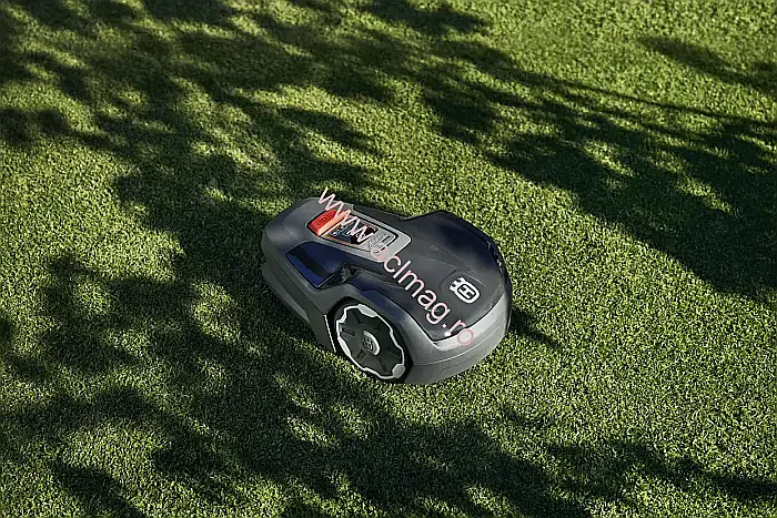 Husqvarna Automower® Aspire™ R4 [3]