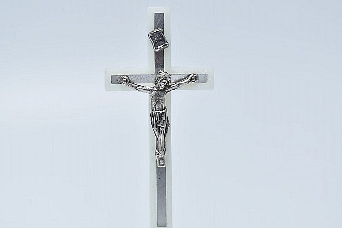 Cruce fosfor cu piedestal, inaltime 8 cm [3]