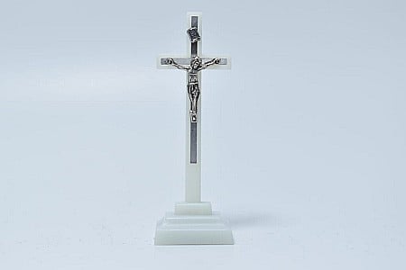 Cruce fosfor cu piedestal, inaltime 8 cm [3]
