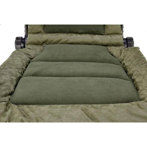 Carp Pro - Scaun Diamond With Fleece Pillow 56x56cm [3]