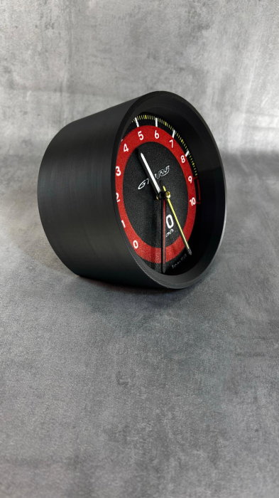 Ceas de birou GT3 RS inspirat din bord auto – printat 3D, design sport, 15 cm [2]