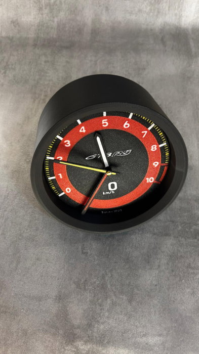 Ceas de birou GT3 RS inspirat din bord auto – printat 3D, design sport, 15 cm [6]