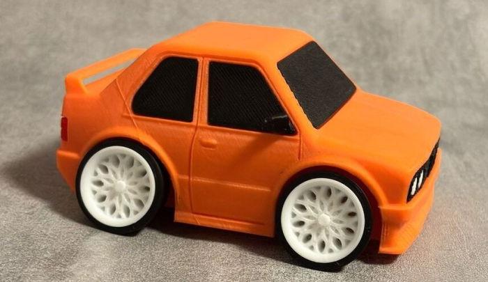 Machetă auto imprimată 3D – model portocaliu 12 cm [4]