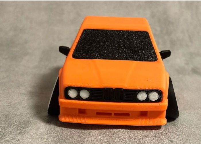 Machetă auto imprimată 3D – model portocaliu 12 cm [2]