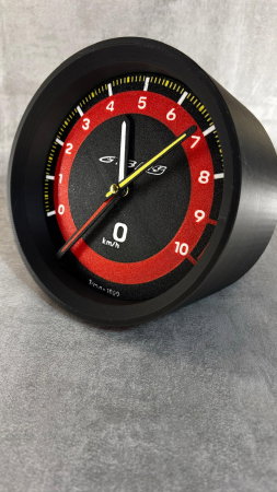 Ceas de birou GT3 RS inspirat din bord auto – printat 3D, design sport, 15 cm [0]