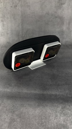 Ceas de birou printat 3D, design inspirat bord auto, cu 2 mecanisme separate [3]