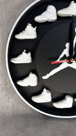 Ceas de perete printat 3D, design sneakers, decor streetwear modern [4]