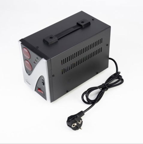 Stabilizator de tensiune SilverCloud K1500VA – 900W, 2 prize [2]
