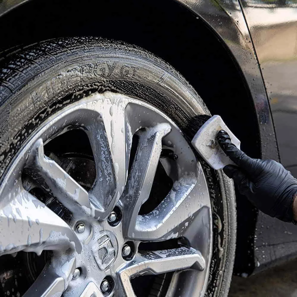 Meguiars-Hot-Rims-All-Wheel-Cleaner-710ml [2]