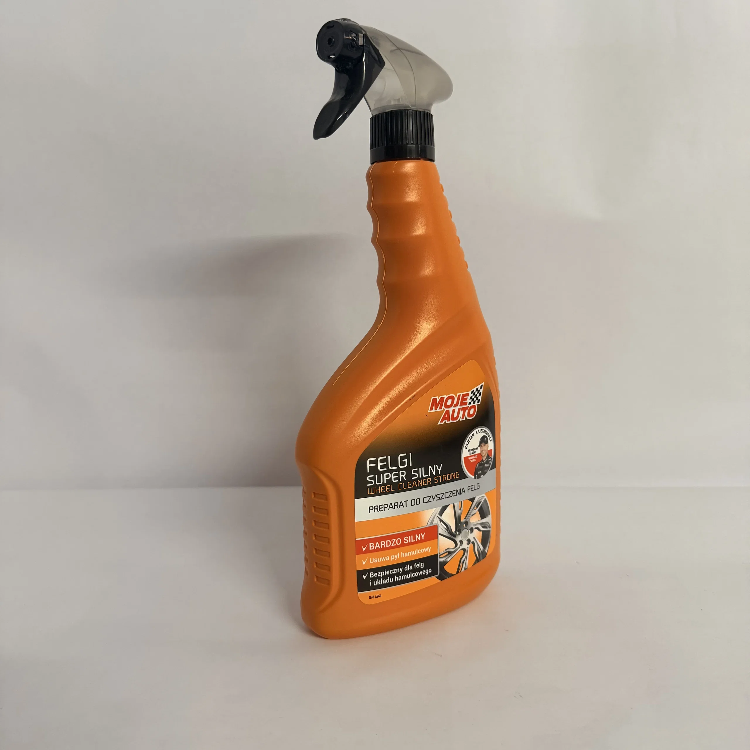 Pulverizator-curatare-jante-750ml-Moje-Auto [4]