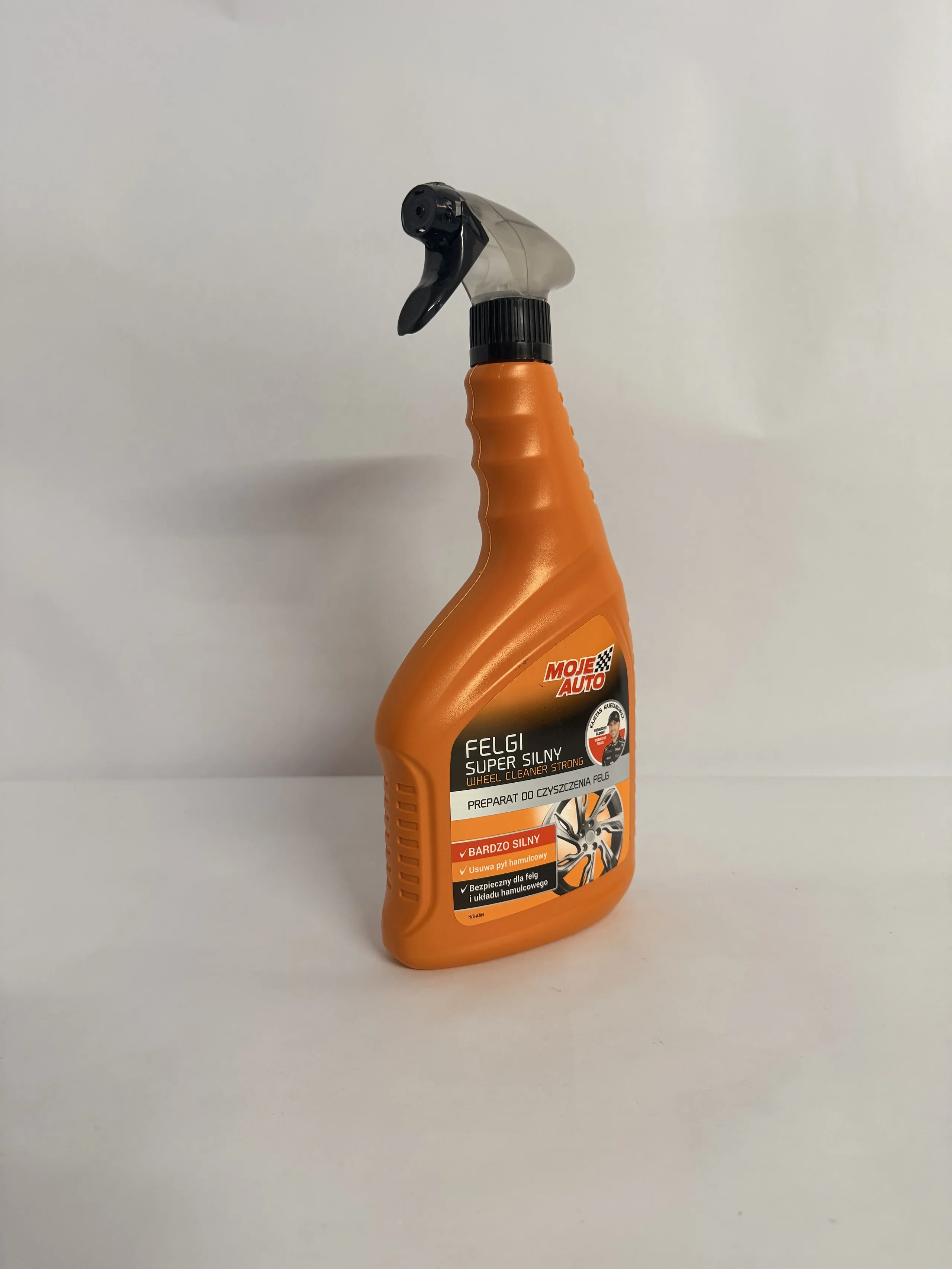 Pulverizator-curatare-jante-750ml-Moje-Auto [1]