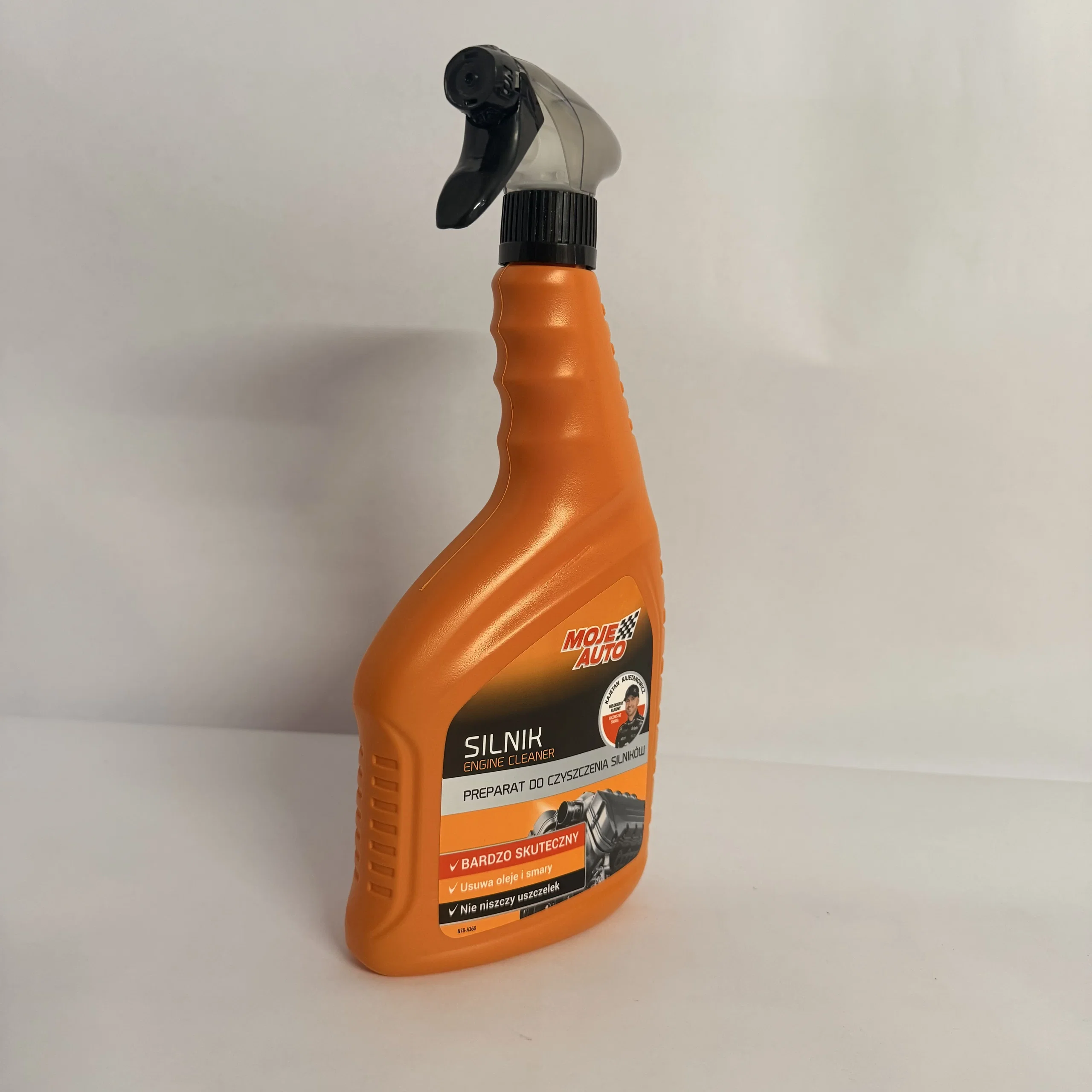 Pulverizator-curatare-motor-750ml [2]