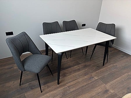 OUTLET Mobilier - Set masa dining Compact si 4 scaune Parma