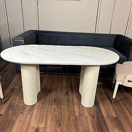 Mobilier Premium - Masă dining cu blat din compozit și picioare din MDF vopsit Althea - KM164