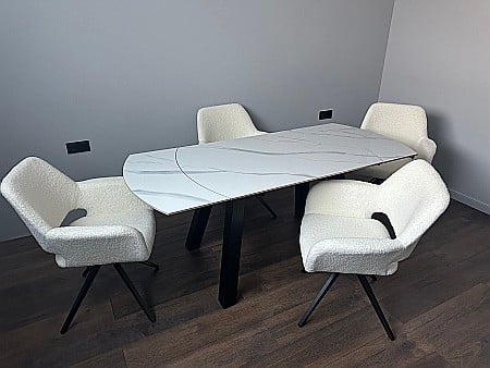 OUTLET Mobilier - Set masa dining Extensia si 4 scaune Lira