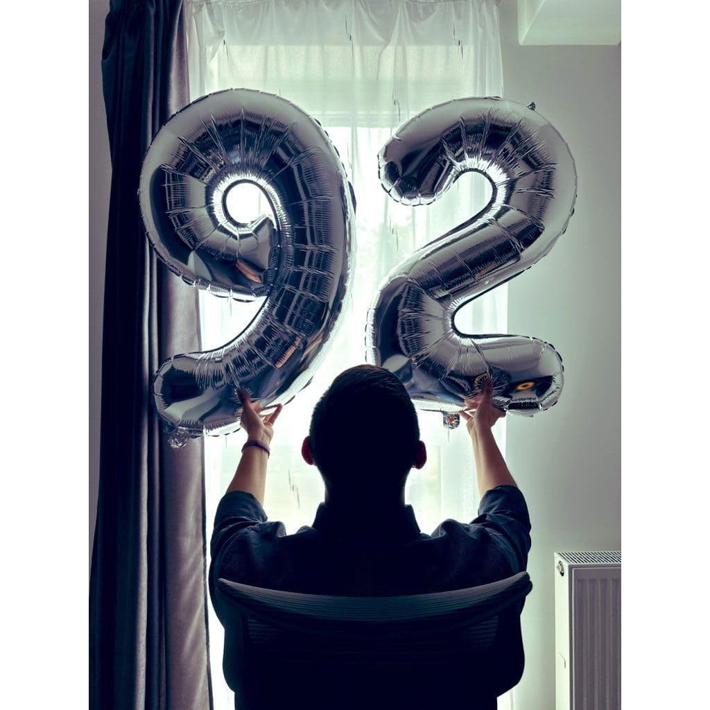 Balon din Folie Metalizata, Flippy, Figurina Cifra, Tema Aniversare 100 cm, Ambalaj Individual, Pai inclus, Umflare cu Aer sau Heliu, Argintiu, Cifra 9 [6]