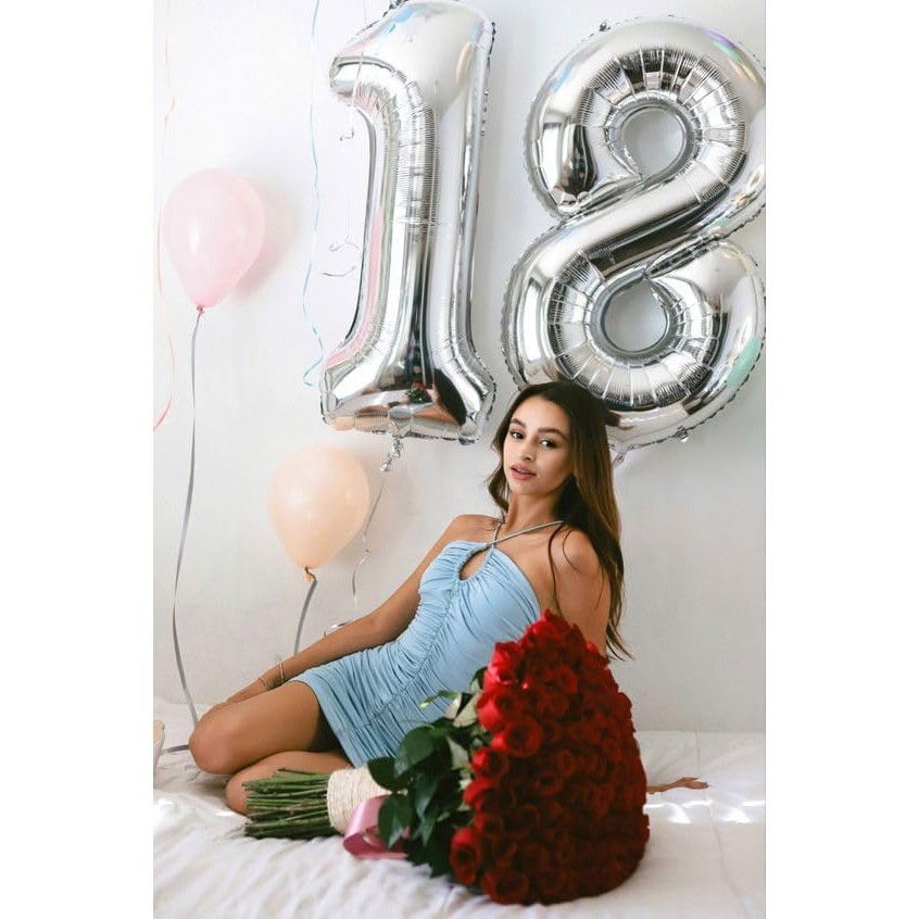 Balon din Folie Metalizata, Flippy, Figurina Cifra, Tema Aniversare 100 cm, Ambalaj Individual, Pai inclus, Umflare cu Aer sau Heliu, Argintiu, Cifra 8 [6]