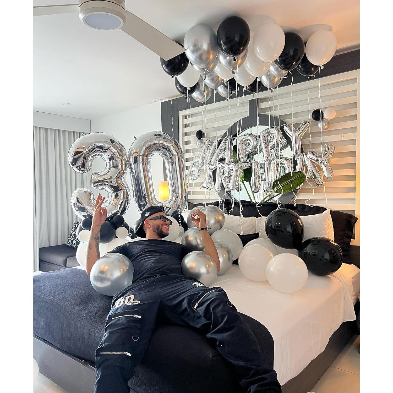 Balon din Folie Metalizata Flippy, Figurina Cifra, Tema Aniversare 40 cm, Ambalaj Individual, Pai inclus, Umflare cu Aer sau Heliu, Argintiu, Cifra 3 [6]