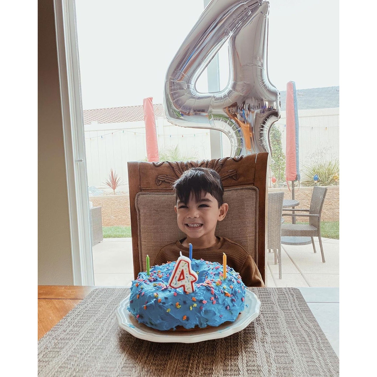 Balon din Folie Metalizata, Flippy, Figurina Cifra, Tema Aniversare 40 cm, Ambalaj Individual, Pai inclus, Umflare cu Aer sau Heliu, Argintiu, Cifra 4 [6]