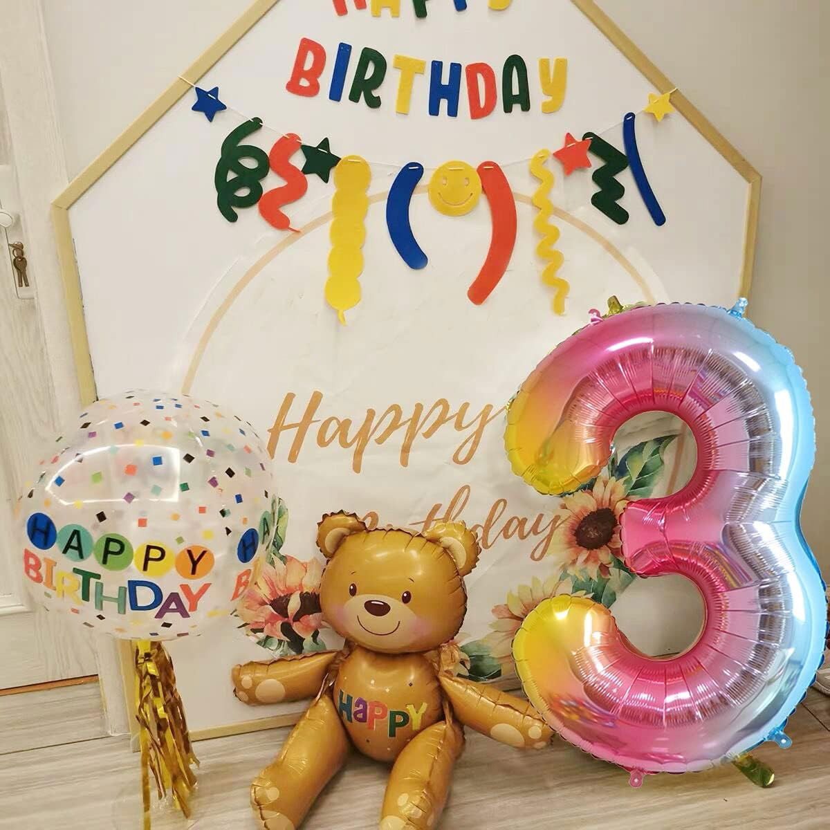 10 - 25 LEI - Balon din Folie Metalizata Gradient Flippy, Figurina Cifra, Tema Aniversare 100 cm, Ambalaj Individual, Pai inclus, Umflare cu Aer sau Heliu, Multicolor, Cifra 3