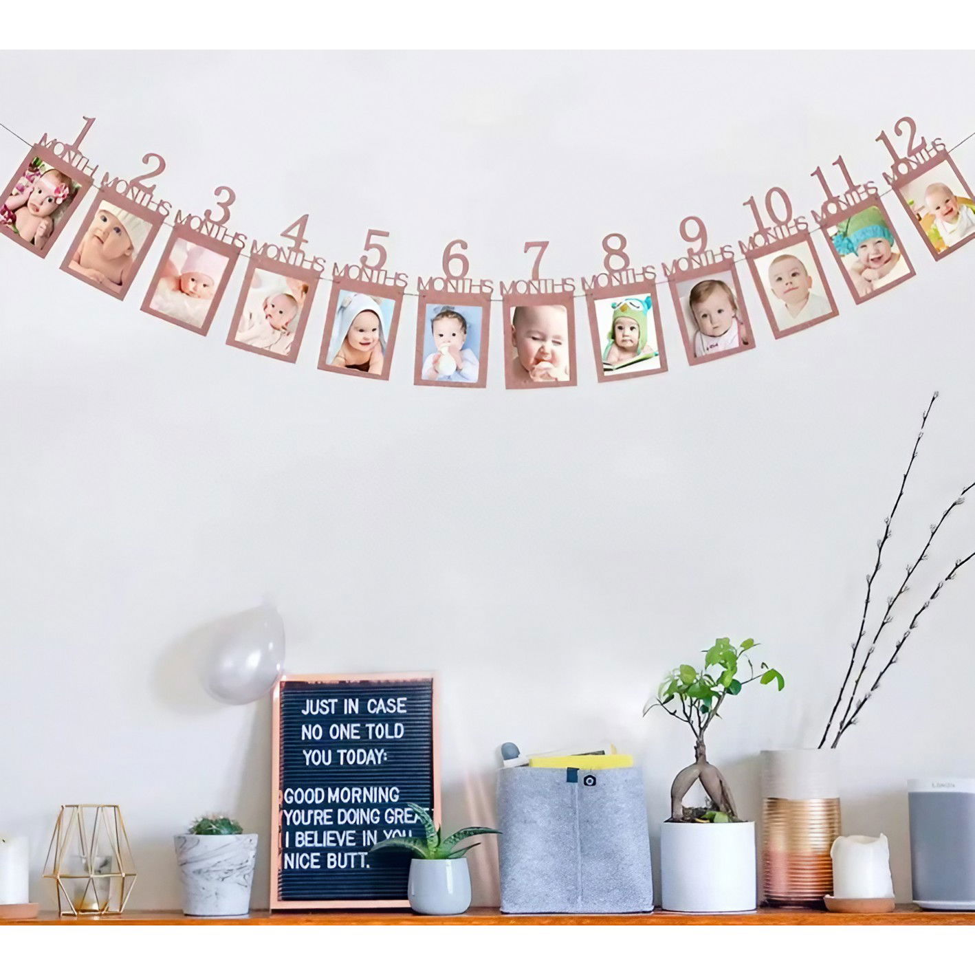 Petrecere - Banner pentru Poze, Flippy, 15.2x10.2 cm, Tema Prima Aniversare, Model Primele 12 Luni, Rola Ata Inclusa, Roz