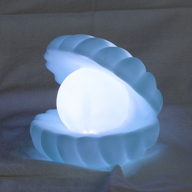 10 - 25 LEI - Lampa de Veghe, Flippy, Model Scoica cu Perla, Lumina Calda, 10 x 8.5 cm, Led, Baterii Incluse 3 x LR44, Albastru