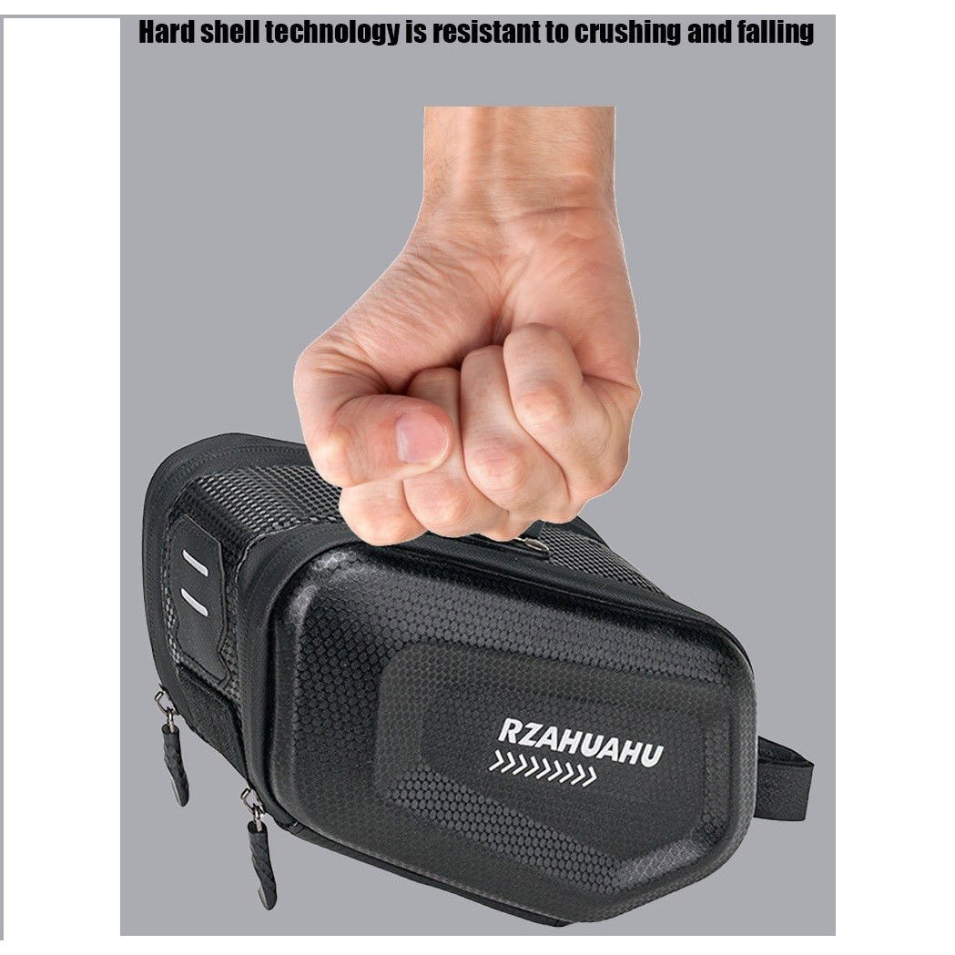 Borseta pentru bicicleta Flippy, Hard Shell, material piele artificiala si carbon, 20x12x11.5 cm, prindere de sa, capacitate 2L, impermeabila, negru [4]